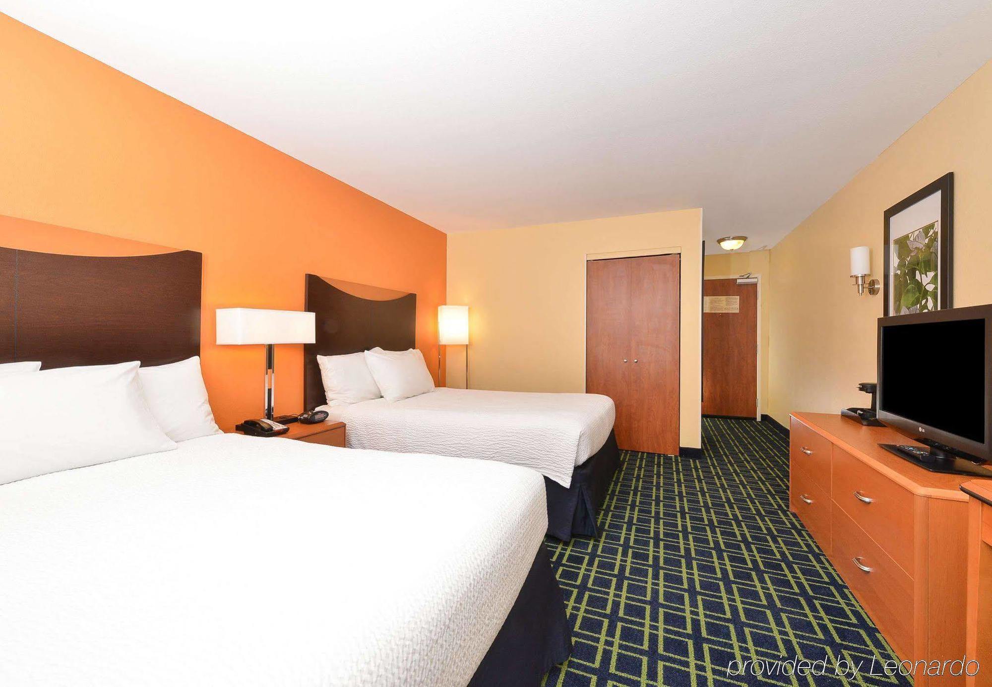 Hotel Fairfield By Marriott & Hilliard 3*
